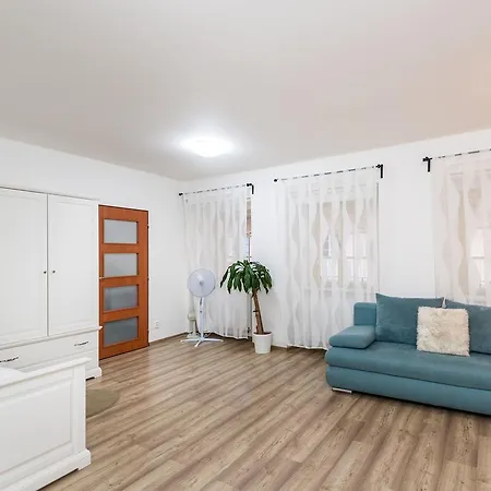 Historic Studio Old Town Appartement
